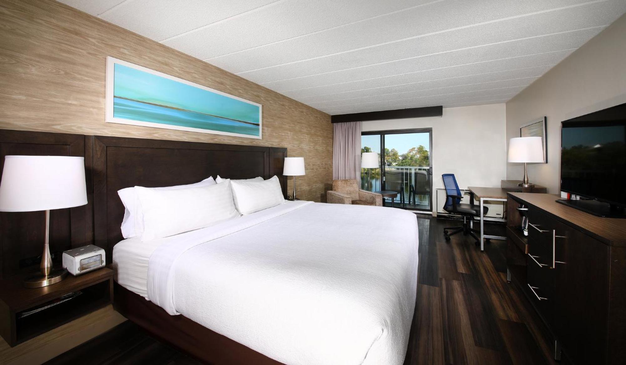 Holiday Inn Hotel Peterborough Waterfront By Ihg Exterior photo